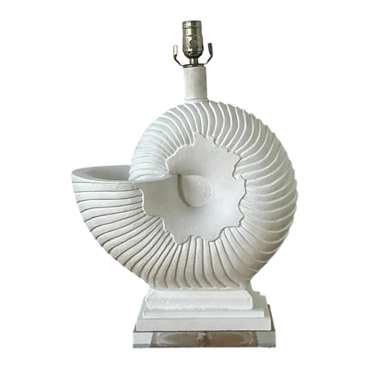 Vintage Boho Plaster Nautilus Shell Lamp