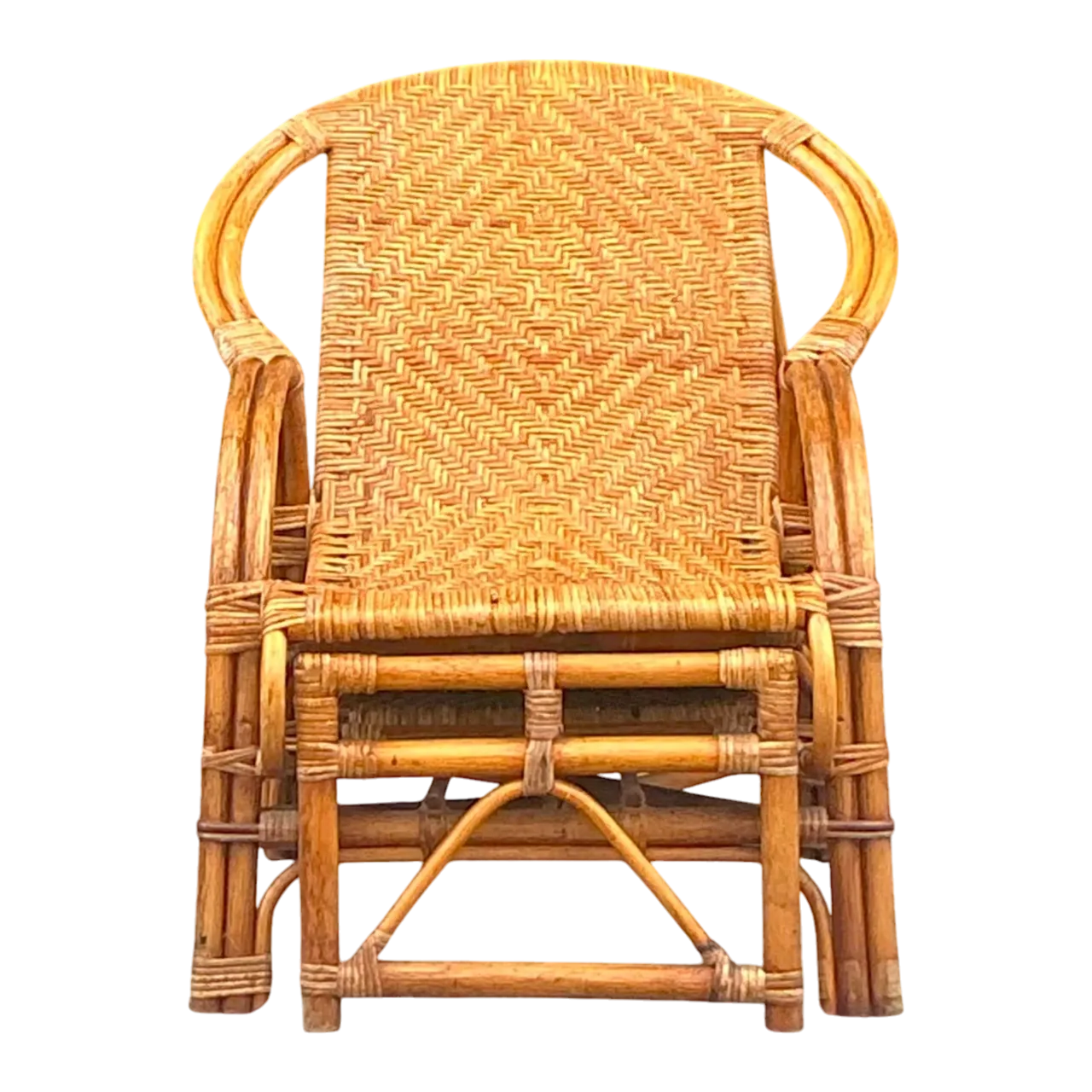 Vintage Coastal Woven Rattan Lounge Chair With Extending Foot Rest