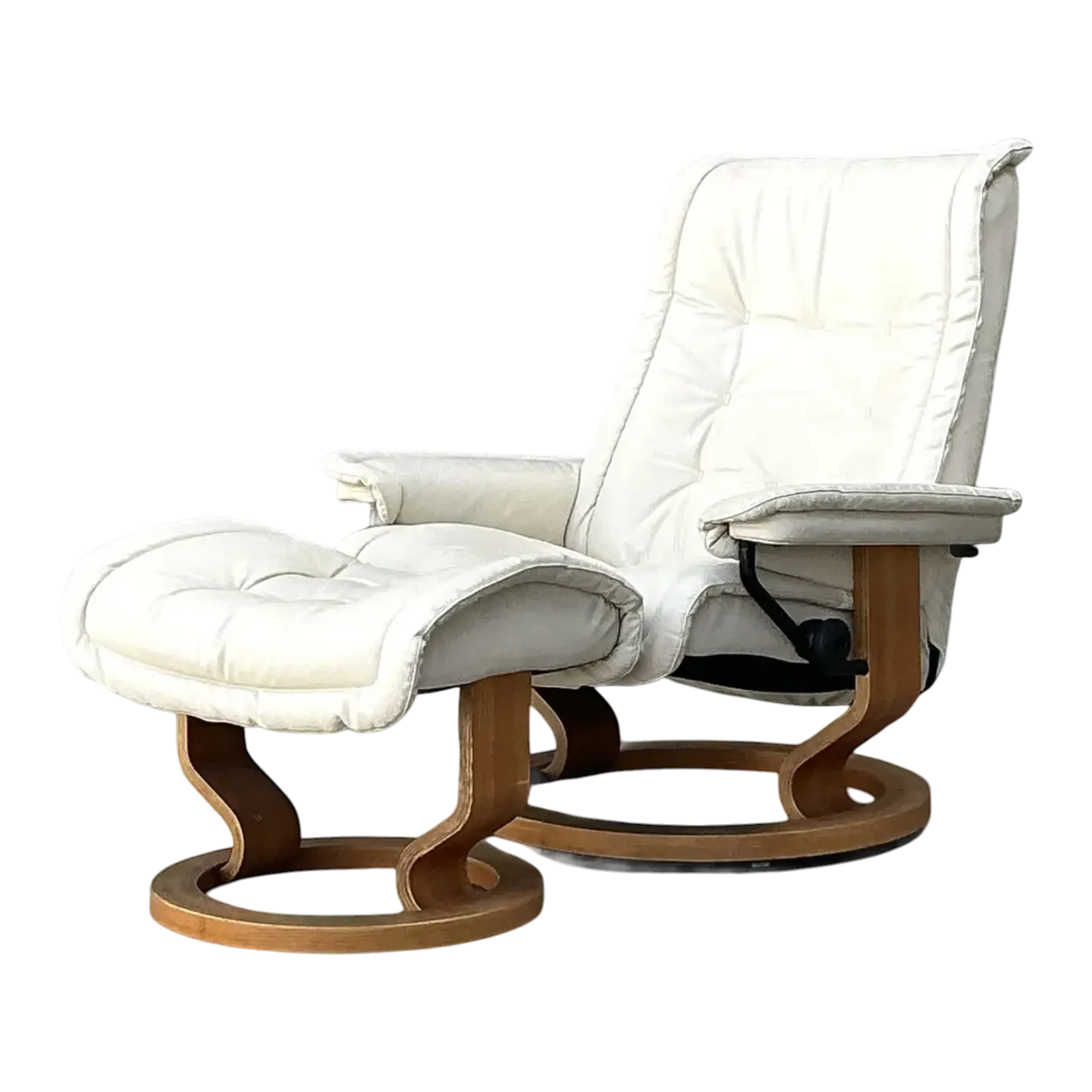 Vintage Stressless Ekornes Leather Lounge Chair and Ottoman
